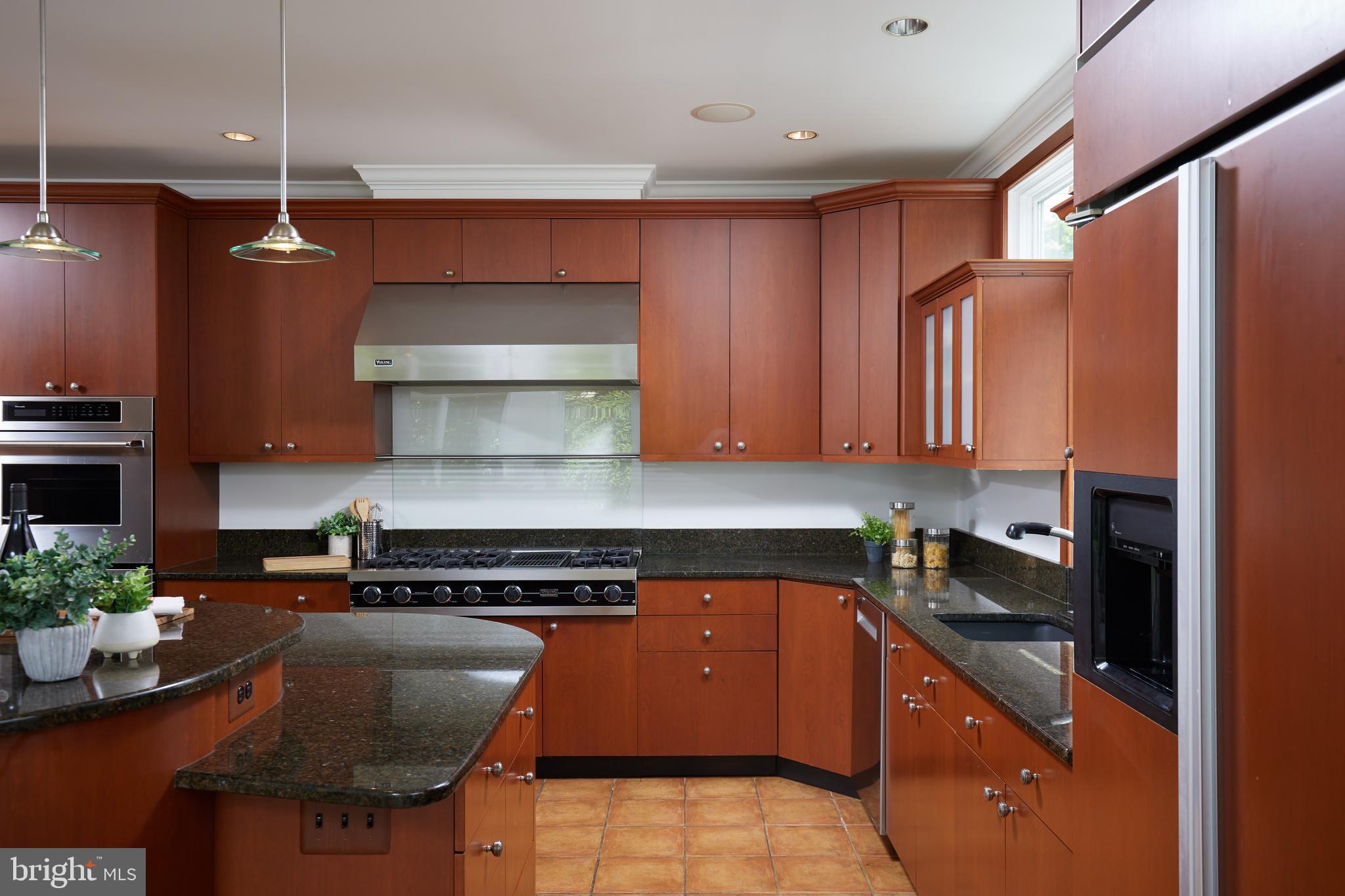 8010 Maple Ridge Road Bethesda, MD 20814 - Photo 27 of 84