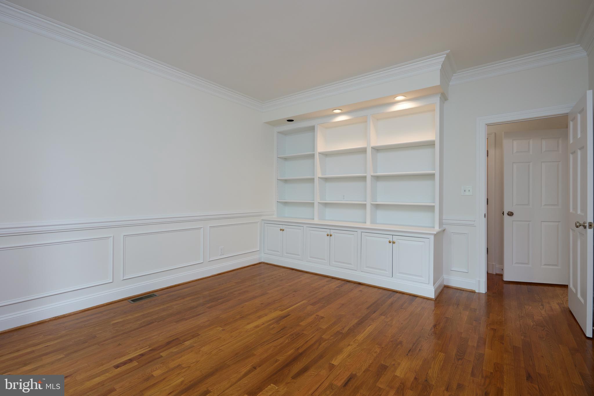 8010 Maple Ridge Road Bethesda, MD 20814 - Photo 35 of 84