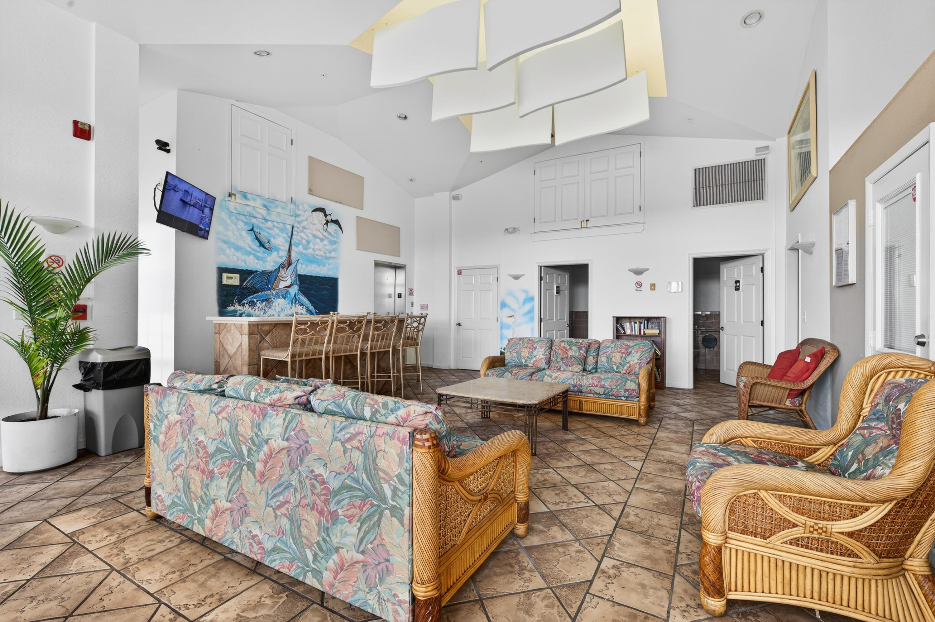 5605 College Road, Unit E305 Key West, FL 33040 - Photo 35 of 40 E305-38