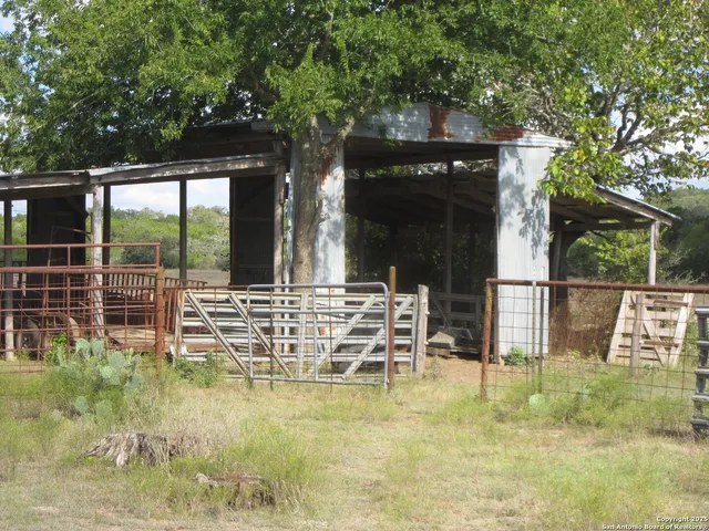 $4,300,000 | Undisclosed Address, Bandera, TX 78003