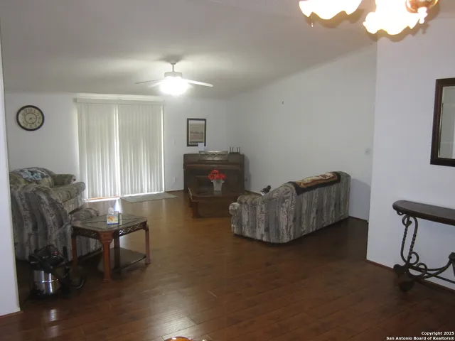 $4,300,000 | Undisclosed Address, Bandera, TX 78003