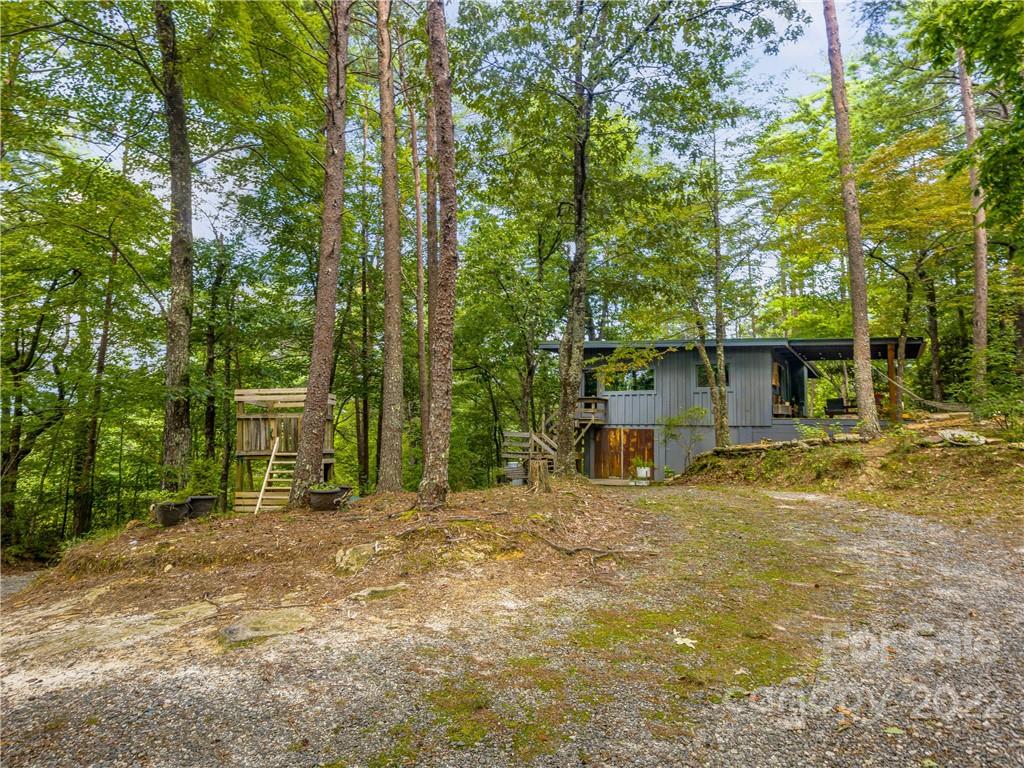 547 Round Mountain Road Brevard, NC 28712 - Photo 15 of 38 Gallery Image 15