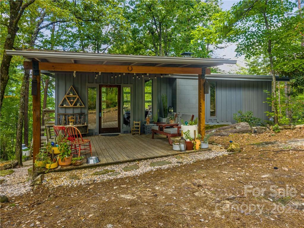 547 Round Mountain Road Brevard, NC 28712 - Photo 3 of 38 Gallery Image 3