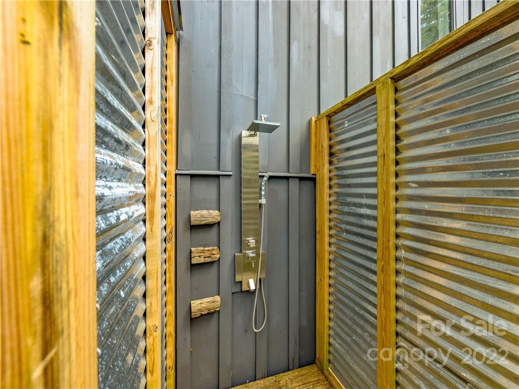 547 Round Mountain Road Brevard, NC 28712 - Photo 37 of 38 Gallery Image 37
