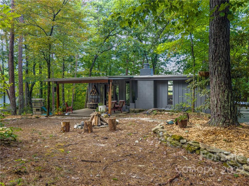 547 Round Mountain Road Brevard, NC 28712 - Photo 6 of 38 Gallery Image 6