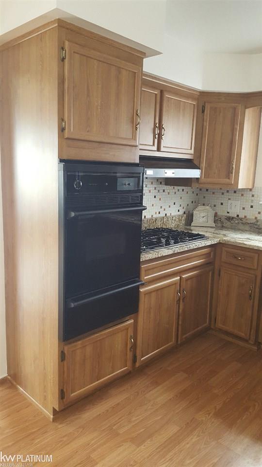 13657 Martin Warren, MI 48088 - Photo 15 of 38 31353992-14.JPG