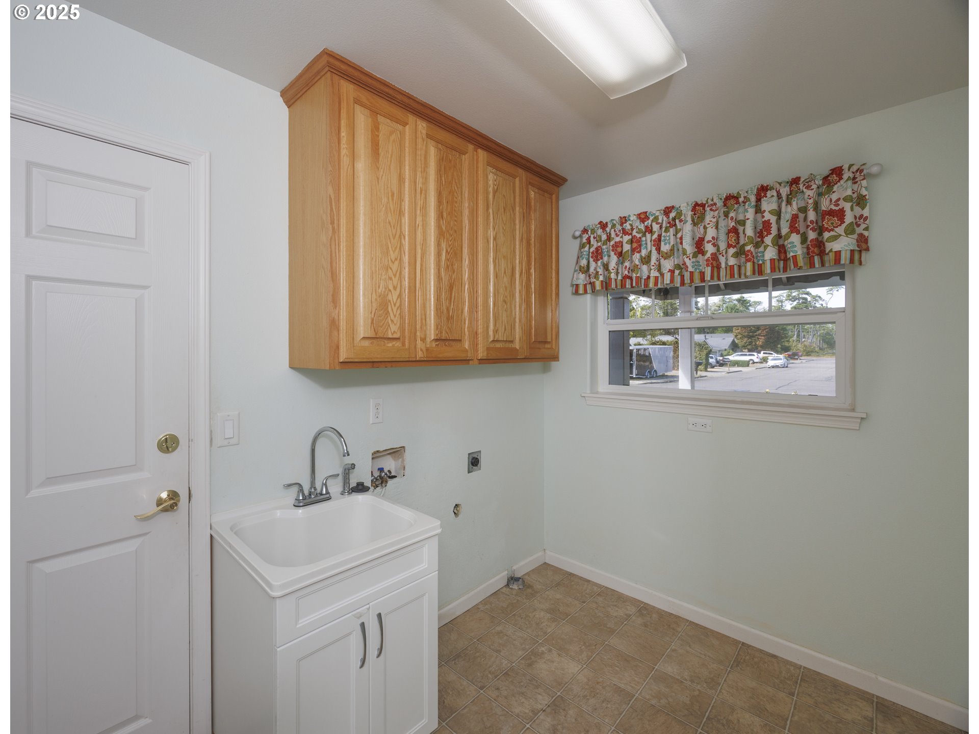 1522 Myrtle Loop Florence, OR 97439 - Photo 28 of 43 Gallery Image 28