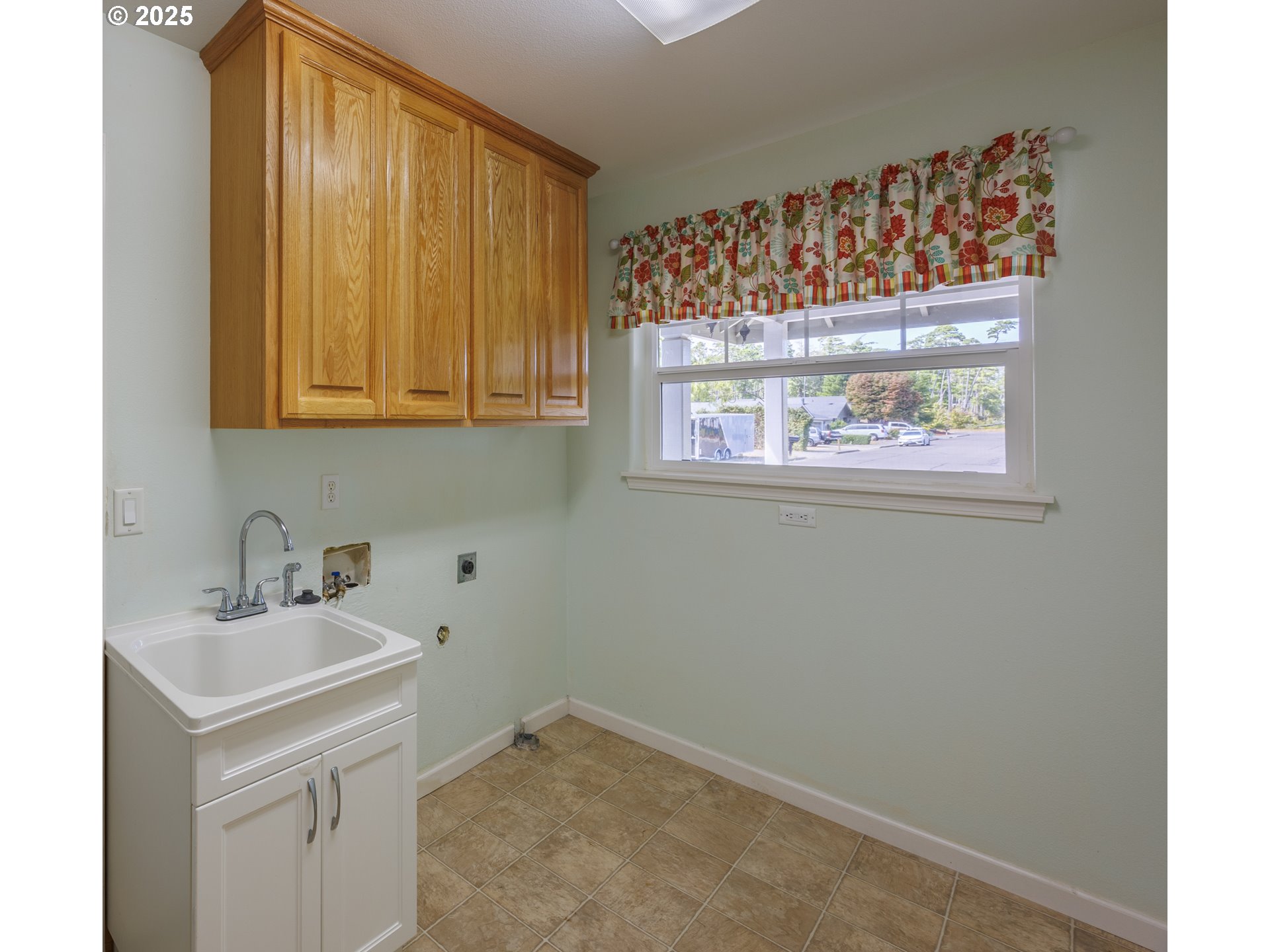 1522 Myrtle Loop Florence, OR 97439 - Photo 29 of 43 Gallery Image 29