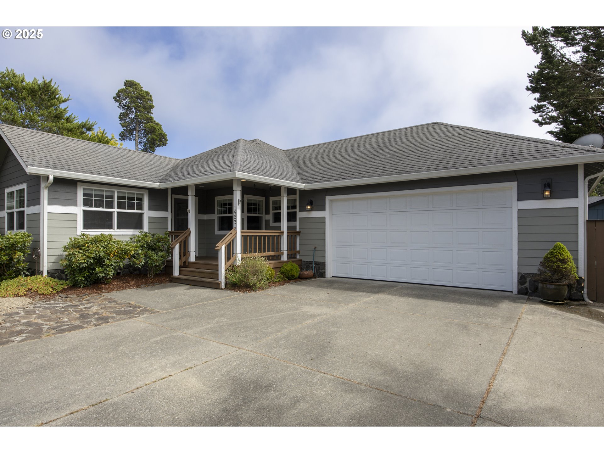 1522 Myrtle Loop Florence, OR 97439 - Photo 33 of 43 Gallery Image 33