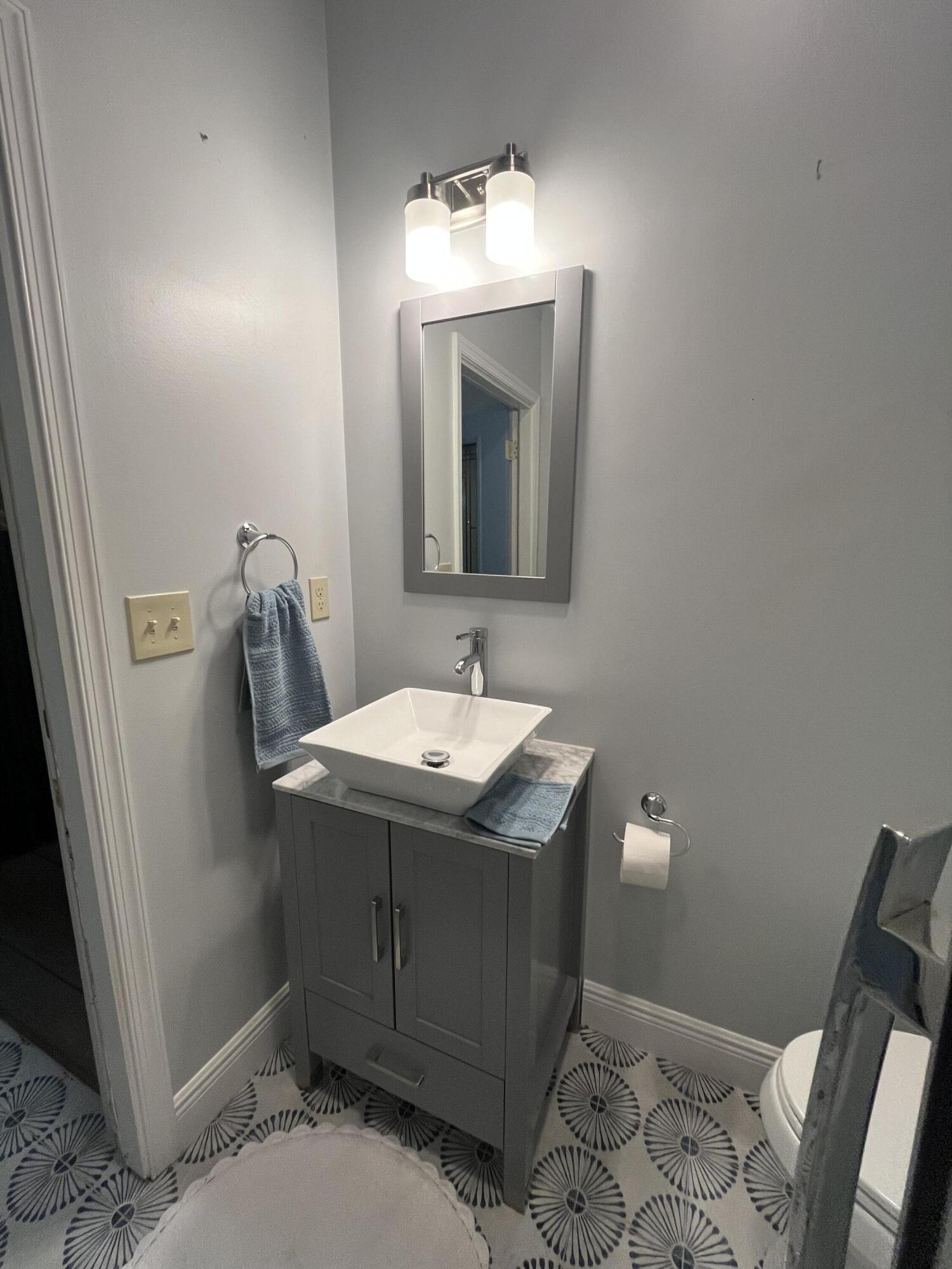 112 Mayfield Road, Unit A Lantana, FL 33462 - Photo 16 of 23 IMG_0894