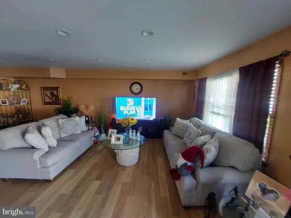 $2,500 | 1110 Sheffield Court, Bensalem, PA 19020