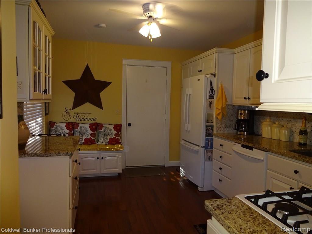 545 Tennyson, Unit 43 Rochester, MI 48307 - Photo 8 of 22 DSC00121.JPG