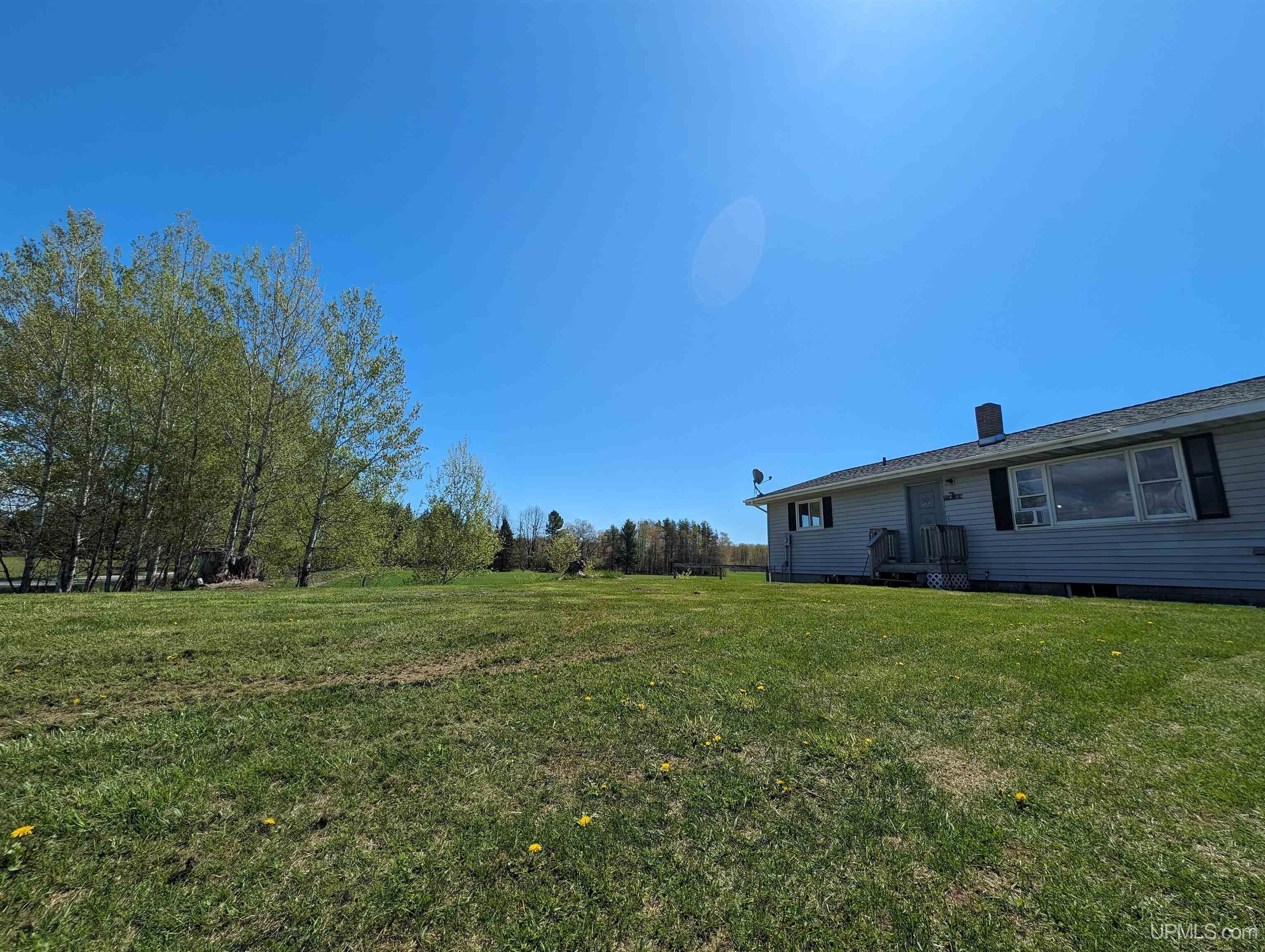 8071 W Freeman Road Manistique, MI 49854 - Photo 16 of 20