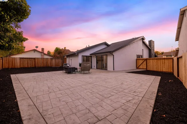 $850,000 | 713 Sandy Brook Court, Rodeo, CA 94572