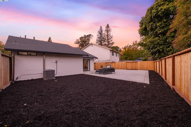 $850,000 | 713 Sandy Brook Court, Rodeo, CA 94572