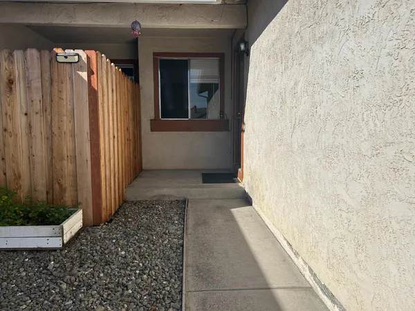 a view of a pathway of a house