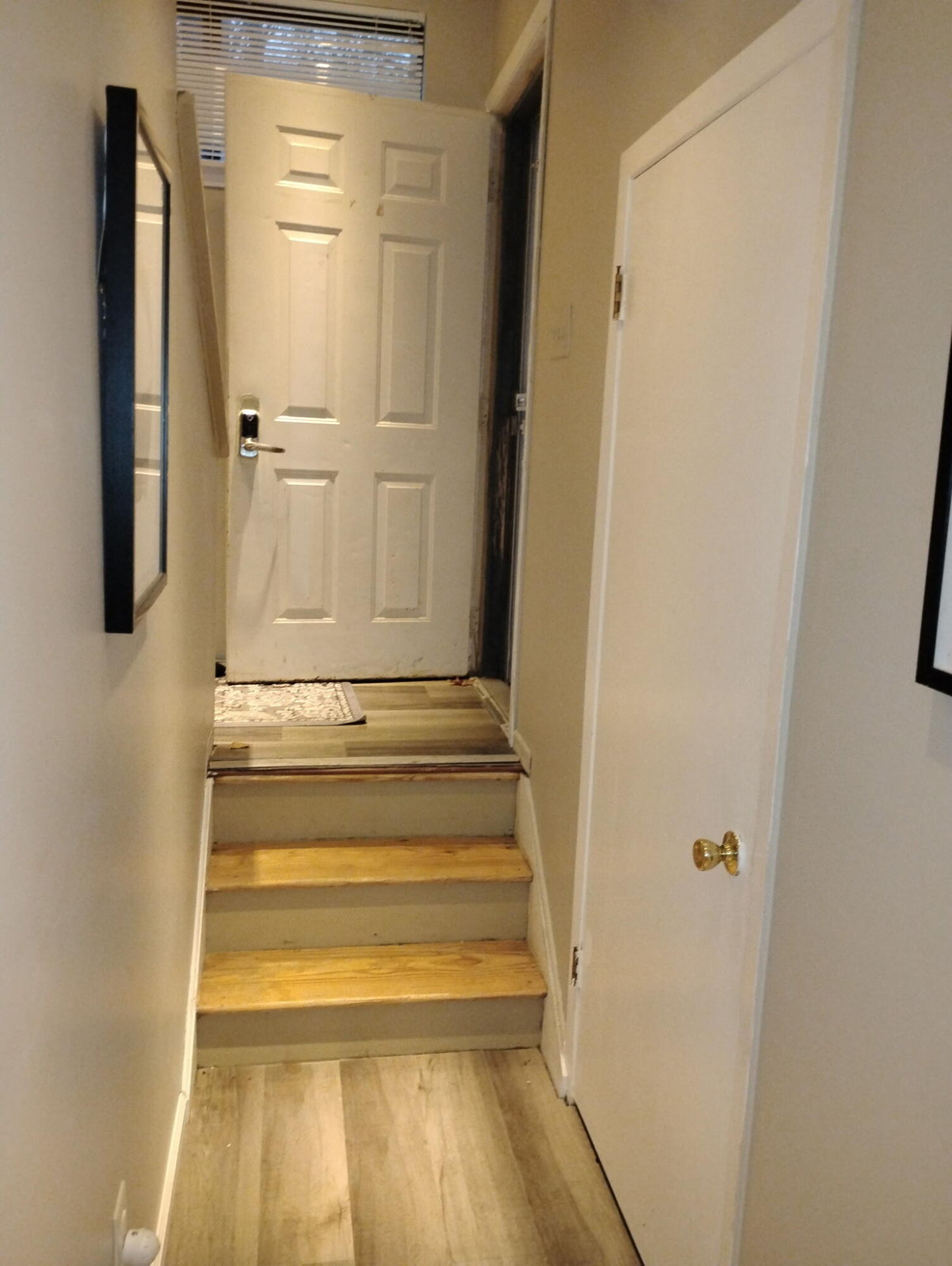 3328 Windermere Drive Bushkill, PA 18324 - Photo 13 of 33 hall