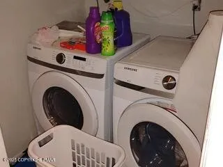 $223,900 | 3328 Windermere Drive, Bushkill, PA 18324