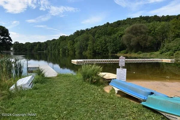 $223,900 | 3328 Windermere Drive, Bushkill, PA 18324