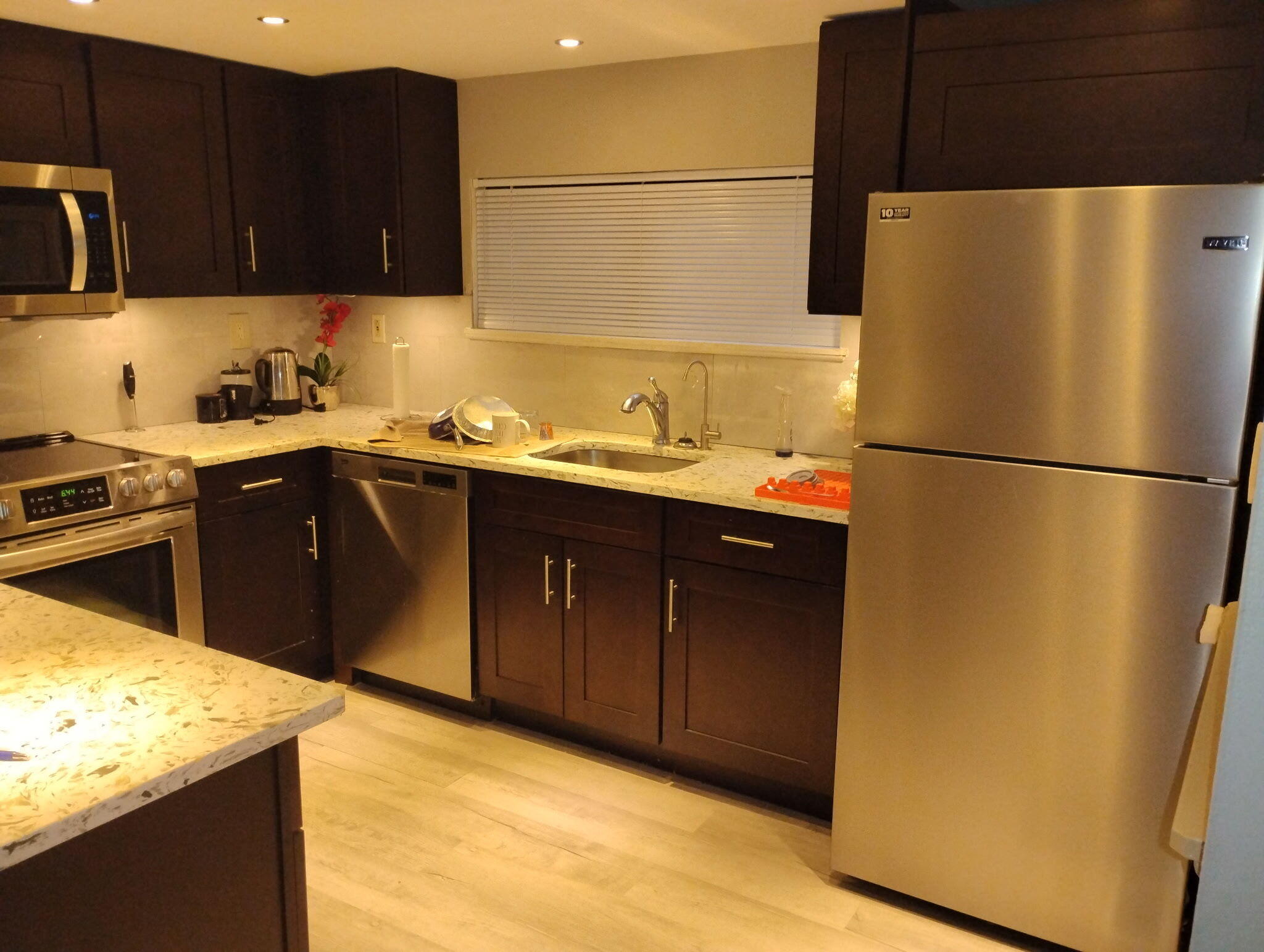 3328 Windermere Drive Bushkill, PA 18324 - Photo 4 of 33 kitchen