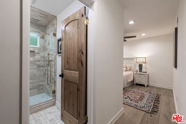 $2,828,000 | 18089 Lake Encino Drive, Encino, CA 91316