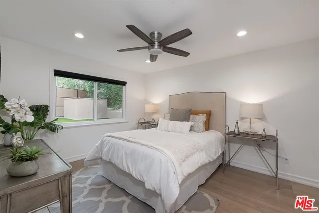 $2,828,000 | 18089 Lake Encino Drive, Encino, CA 91316