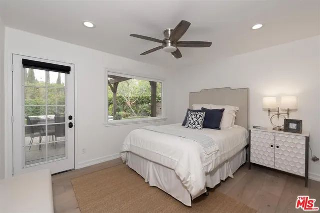 $2,828,000 | 18089 Lake Encino Drive, Encino, CA 91316