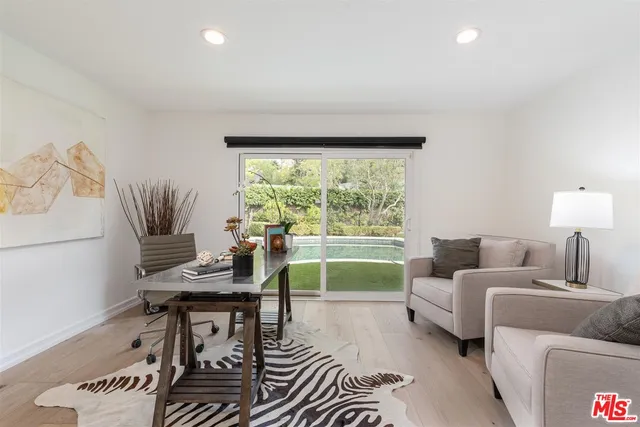 $2,828,000 | 18089 Lake Encino Drive, Encino, CA 91316