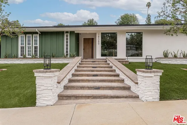 $2,828,000 | 18089 Lake Encino Drive, Encino, CA 91316