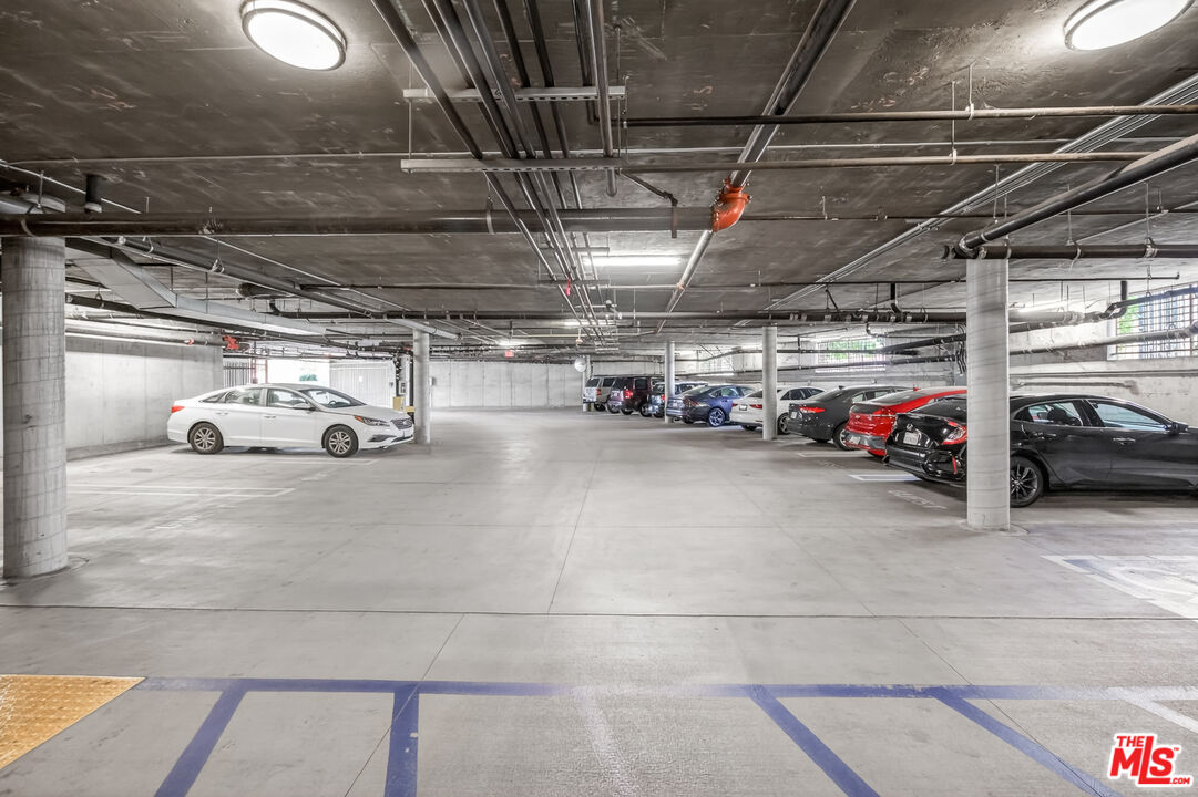 2980 Ripple Place, Unit 206 Los Angeles, CA 90039 - Photo 33 of 46