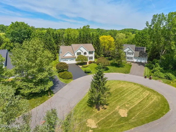 $675,000 | 26 Reynolds Court, Bethlehem, NY 12054