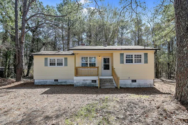 $199,900 | 558 Horseshoe Road, Fayetteville, NC 28303