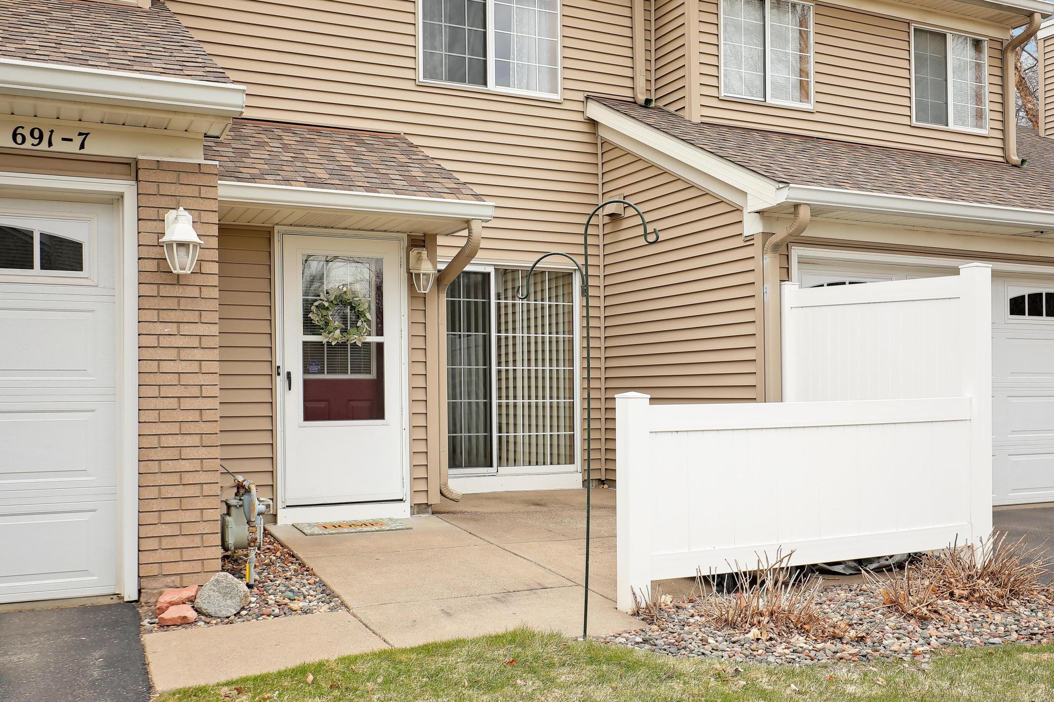 691 85th Lane Northwest, Unit 7 Coon Rapids, MN 55433 - Photo 5 of 36