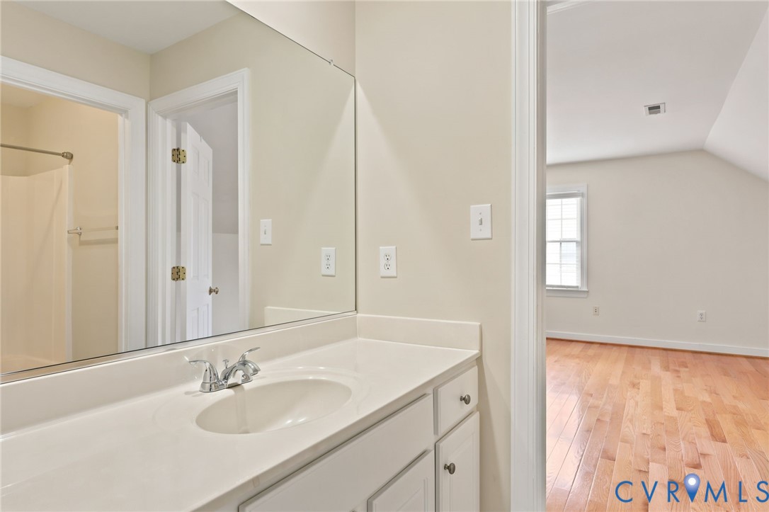 4701 Regal Oaks Road Glen Allen, VA 23059 - Photo 34 of 60 One of three bathrooms on 2nd floor