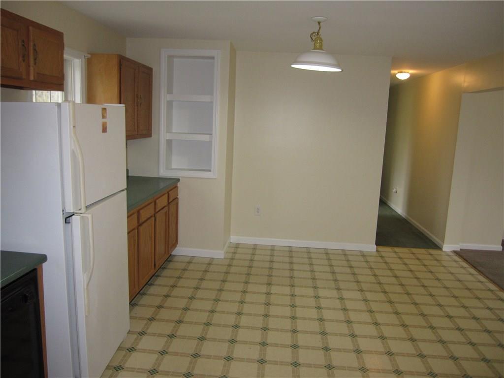 36 Edgecomb Road Belfast, ME 04915 - Photo 5 of 17 Photo