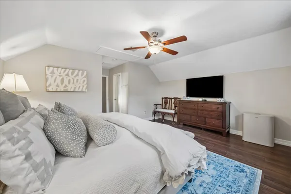 $445,000 | 1906 Ashford Hollow Lane, Houston, TX 77077