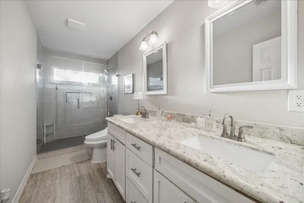 $445,000 | 1906 Ashford Hollow Lane, Houston, TX 77077