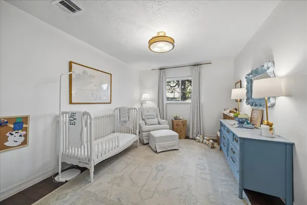 $445,000 | 1906 Ashford Hollow Lane, Houston, TX 77077