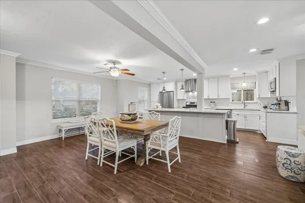 $445,000 | 1906 Ashford Hollow Lane, Houston, TX 77077