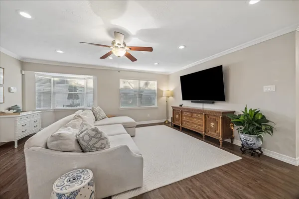 $445,000 | 1906 Ashford Hollow Lane, Houston, TX 77077