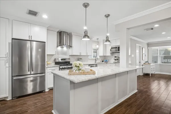 $445,000 | 1906 Ashford Hollow Lane, Houston, TX 77077