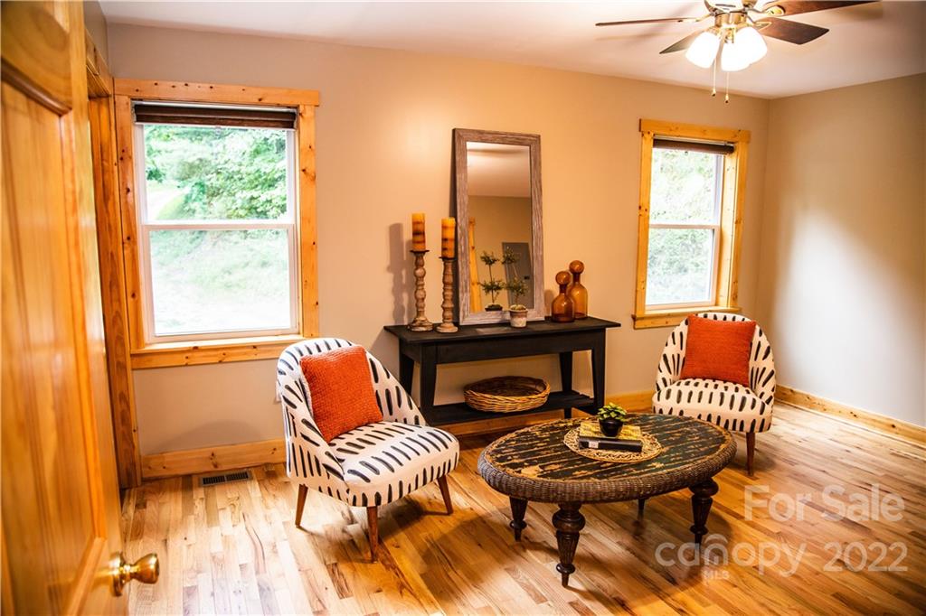284 Dollar Ridge Sylva, NC 28779 - Photo 11 of 24 Gallery Image 11
