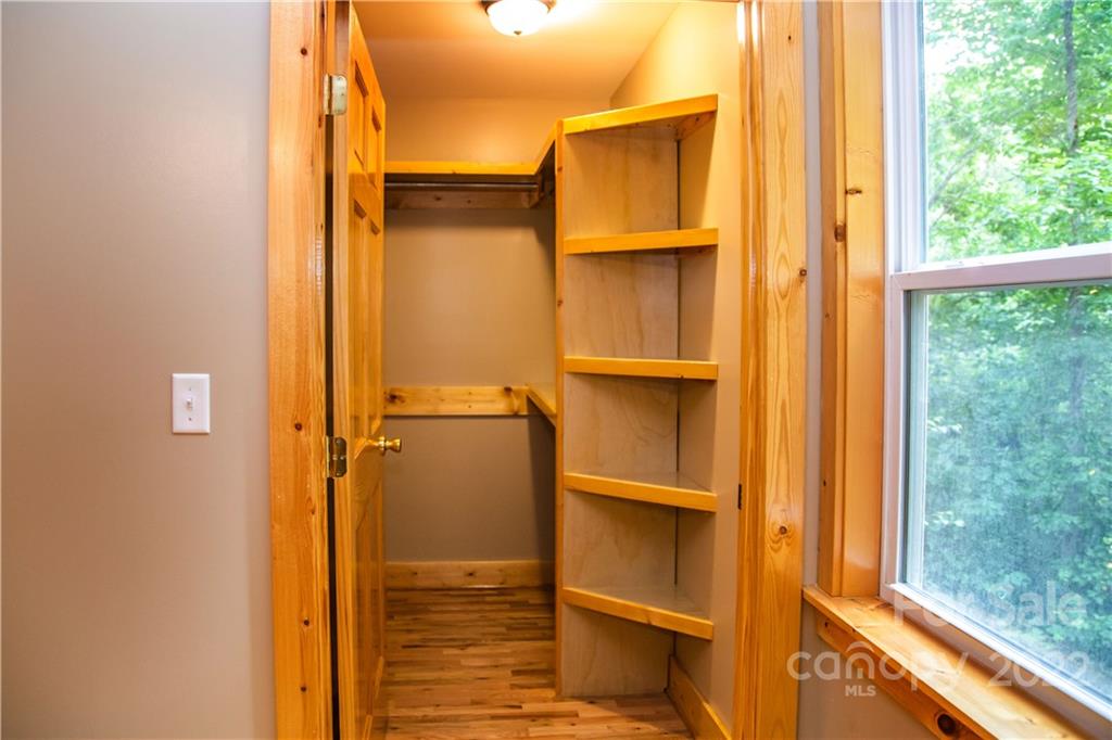 284 Dollar Ridge Sylva, NC 28779 - Photo 21 of 24 Gallery Image 21