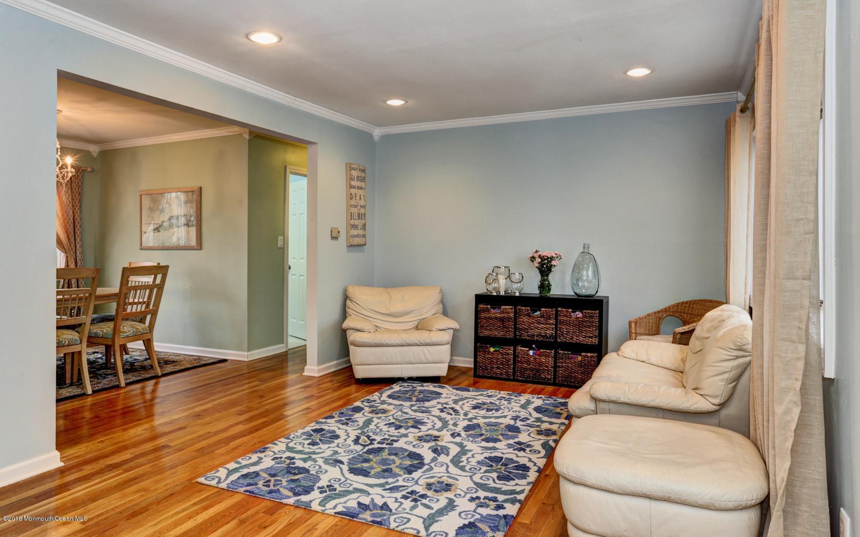 40 Drift Road Middletown, NJ 07718 - Photo 5 of 25 a living room with furniture and a wooden floor