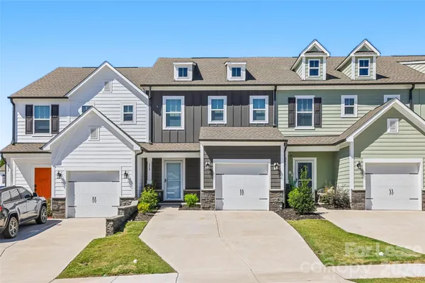 $2,250 | 358 Drawbar Drive, Clover, SC 29710