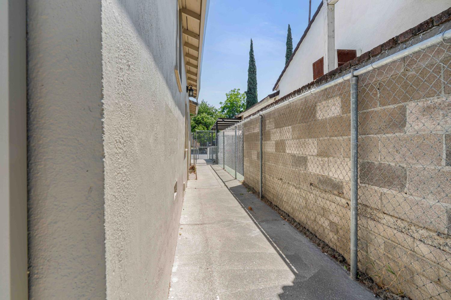 1625 Spring Street Stockton, CA 95206 - Photo 23 of 29