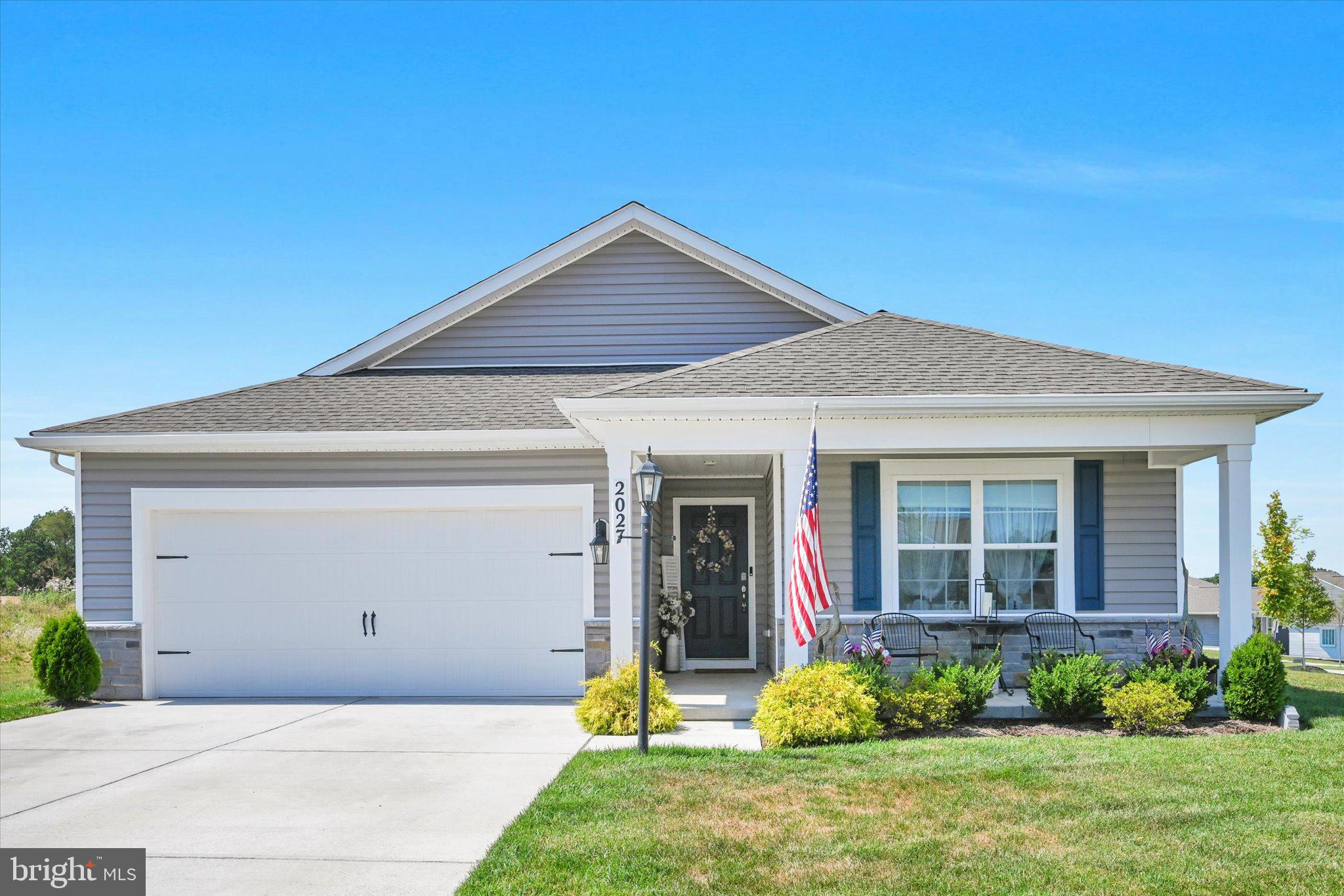 2027 Paperback Way York, PA 17408 - Photo 2 of 33 Charming home with inviting curb appeal.