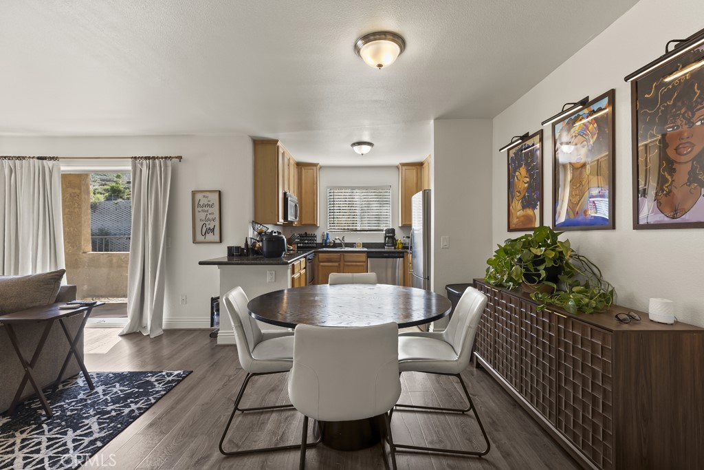 2320 Del Mar Way, Unit 102 Corona, CA 92882 - Photo 7 of 31