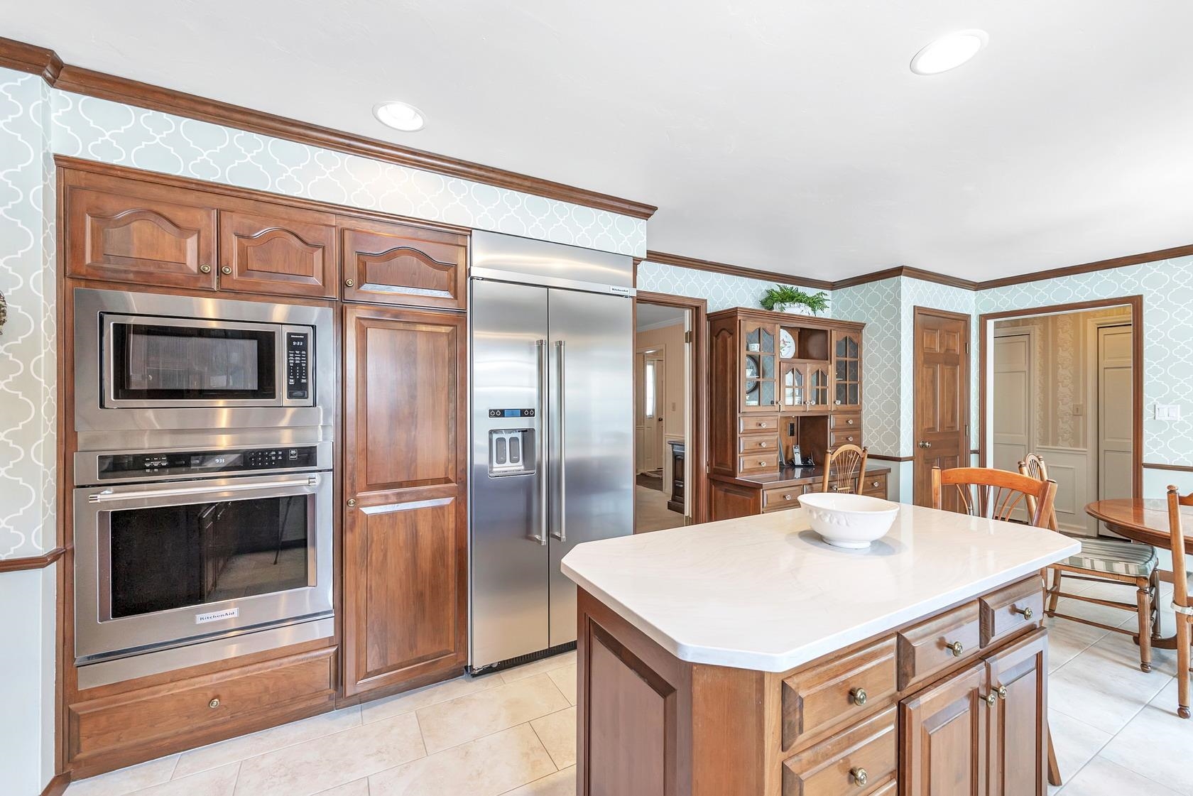 1326 South Summer Range Road De Pere, WI 54115 - Photo 3 of 42