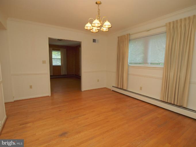 9625 Braddock Road Fairfax, VA 22032 - Photo 15 of 30 Dining Room